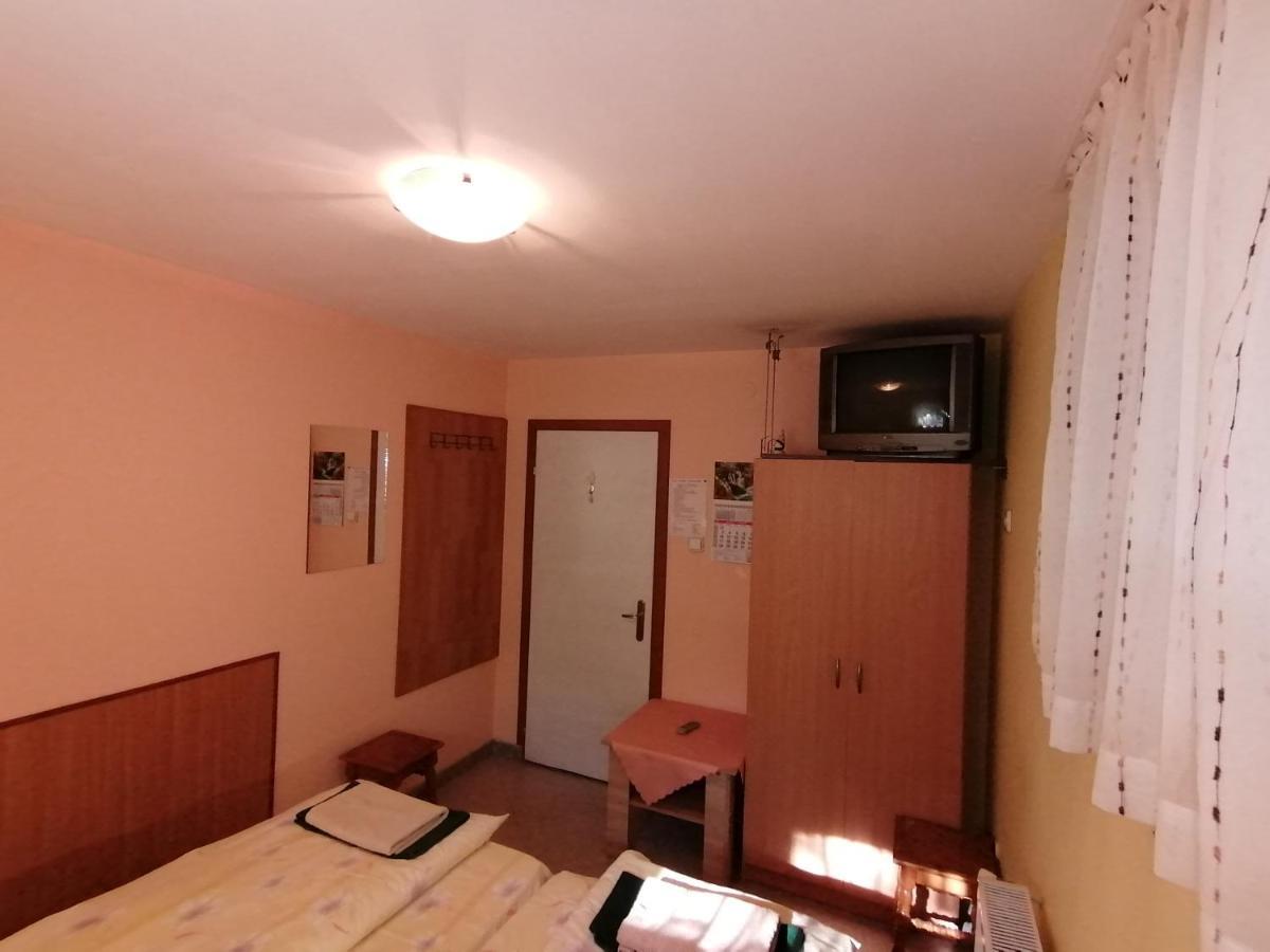 Aleks Guest House Samokov Bagian luar foto