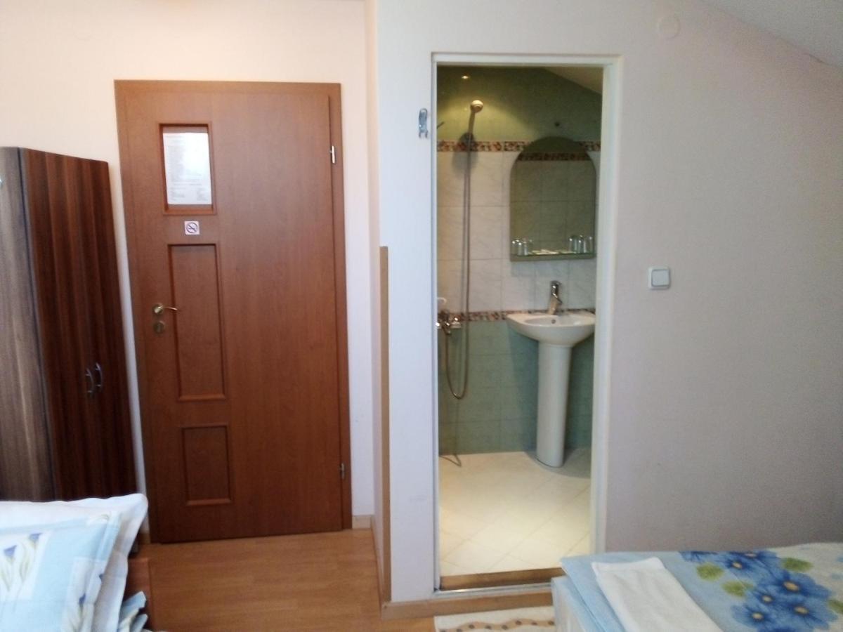 Aleks Guest House Samokov Bagian luar foto